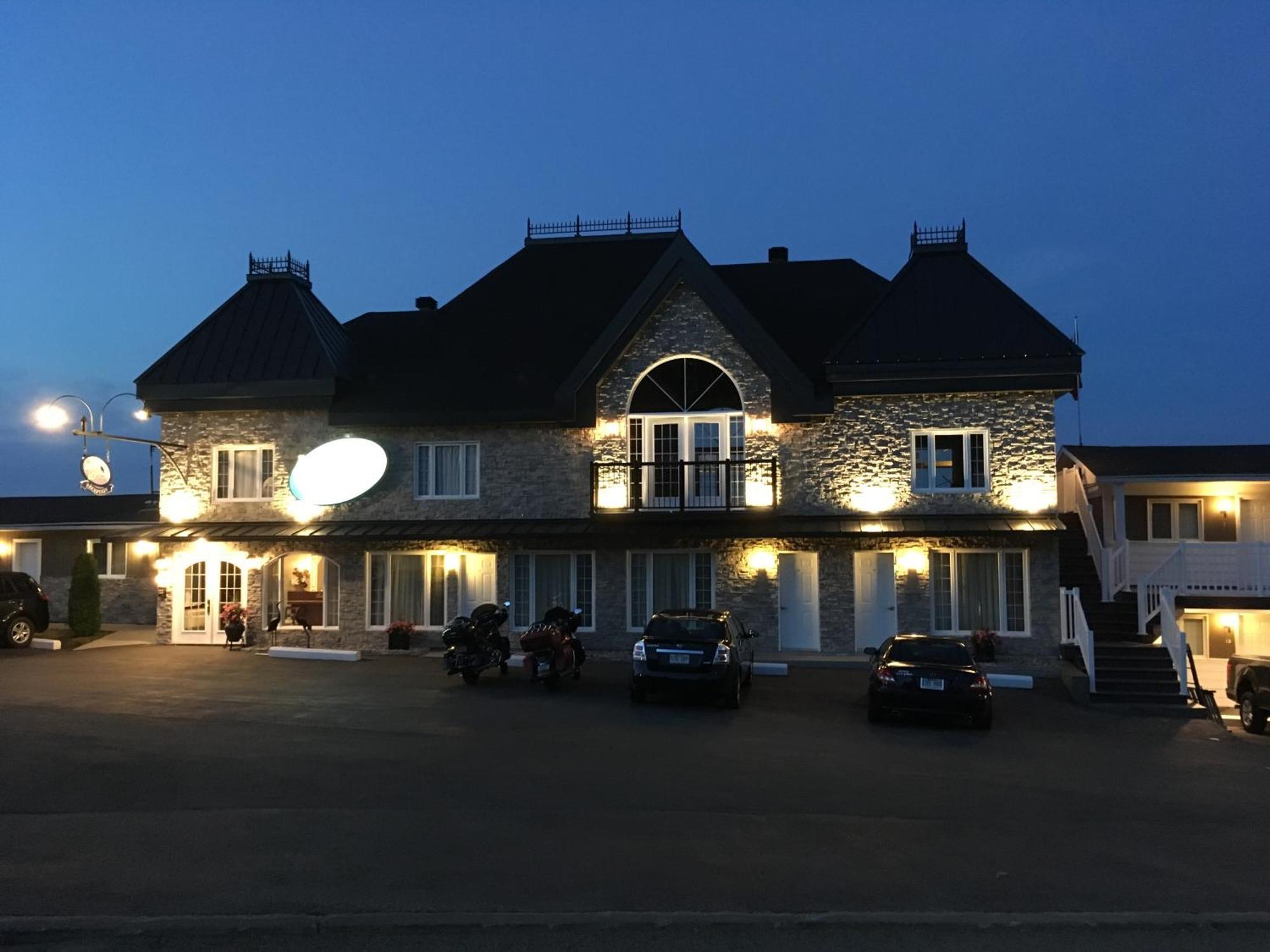 Motel Vue Belvedere Saint-Siméon Eksteriør bilde